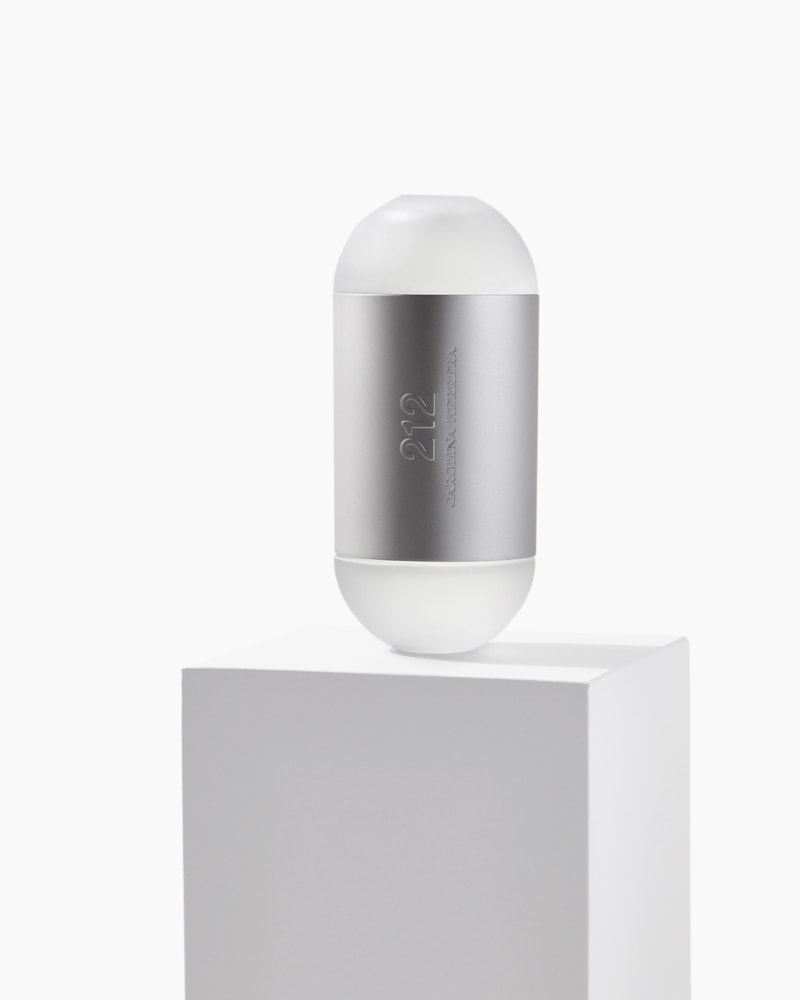 Perfume Feminino 212 NYC Femme Carolina Herrera Eau de Toilette 100ml - Imagem 4